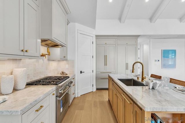 1056 Isabella Avenue, Coronado, CA 92118