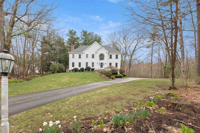 26 Greenfield Drive, Plaistow, NH 03865