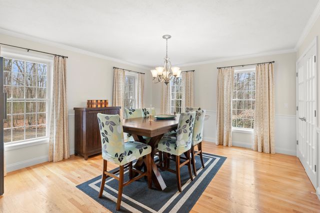 26 Greenfield Drive, Plaistow, NH 03865