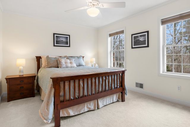 26 Greenfield Drive, Plaistow, NH 03865