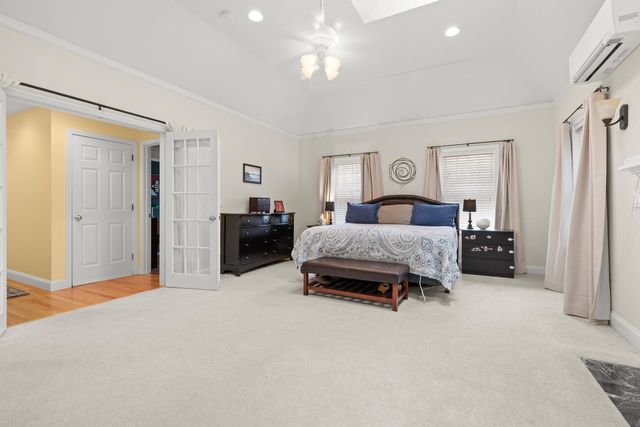 26 Greenfield Drive, Plaistow, NH 03865