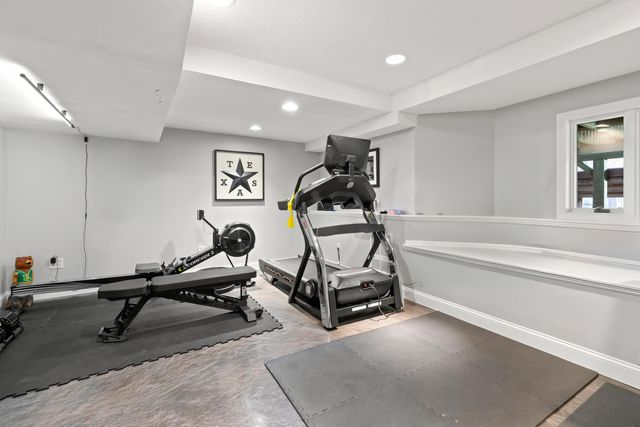 26 Greenfield Drive, Plaistow, NH 03865