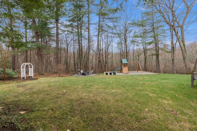 26 Greenfield Drive, Plaistow, NH 03865