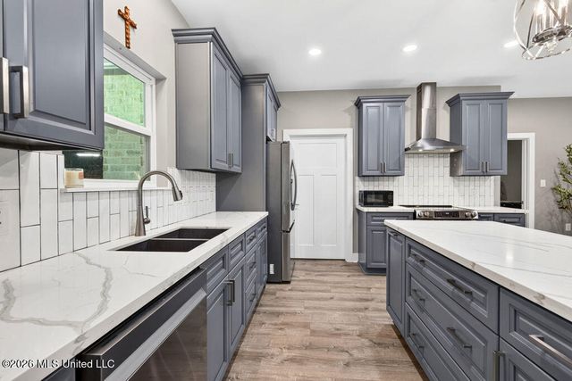 5075 D W North Road, Kiln, MS 39556