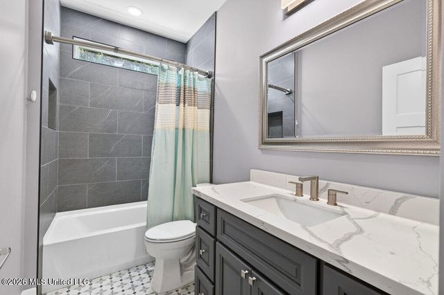 5075 D W North Road, Kiln, MS 39556