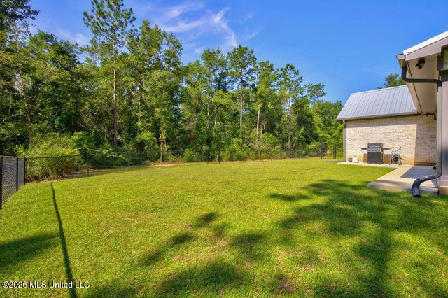 5075 D W North Road, Kiln, MS 39556