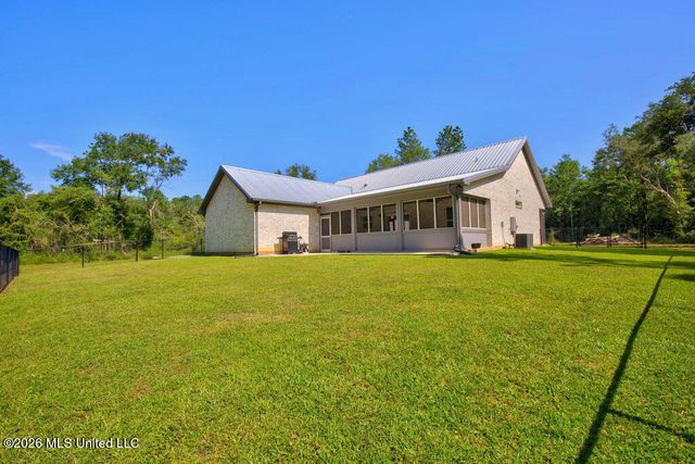 5075 D W North Road, Kiln, MS 39556