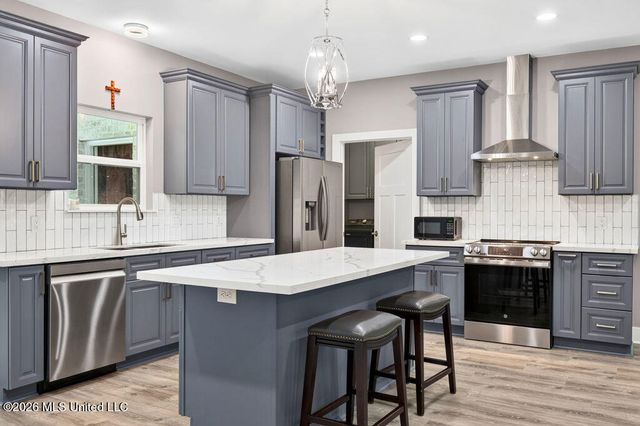 5075 D W North Road, Kiln, MS 39556