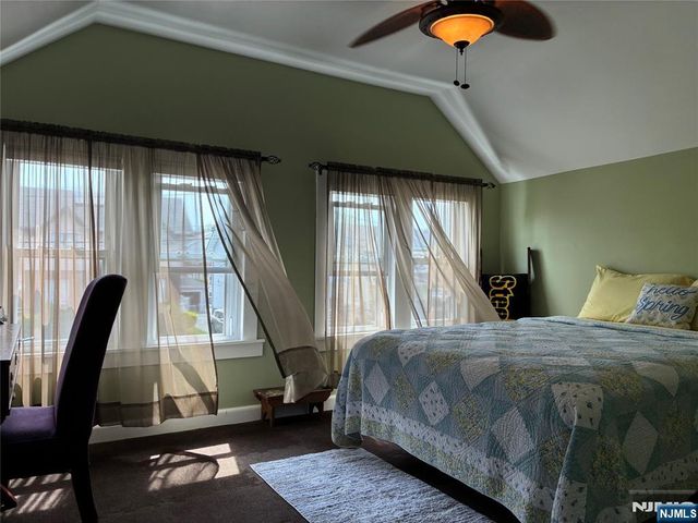 86 Van Houten, Belleville, NJ 07109