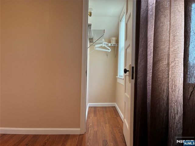 86 Van Houten, Belleville, NJ 07109
