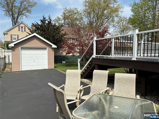 86 Van Houten, Belleville, NJ 07109