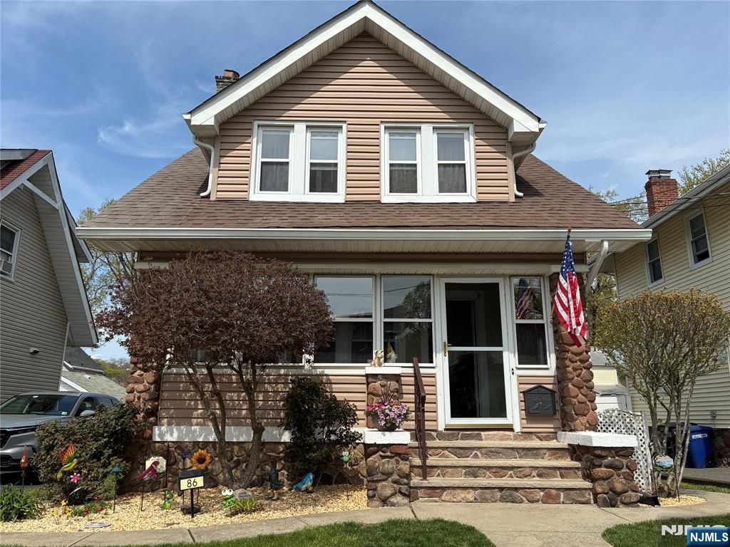 86 Van Houten, Belleville, NJ 07109