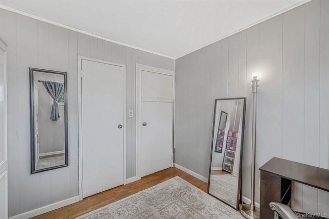 92 Rhode Island Avenue, Bay Shore, NY 11706