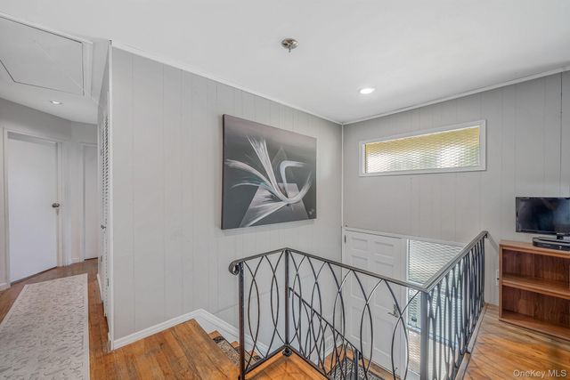 92 Rhode Island Avenue, Bay Shore, NY 11706