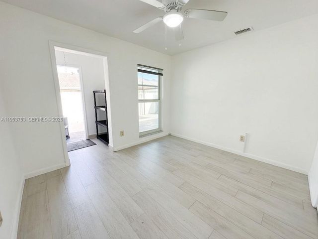 10359 SW 209th Ln, Cutler Bay, FL 33189