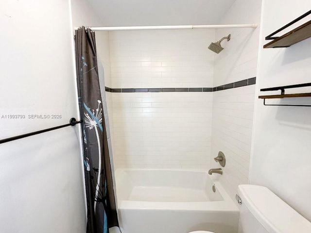 10359 SW 209th Ln, Cutler Bay, FL 33189