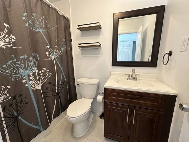 10359 SW 209th Ln, Cutler Bay, FL 33189