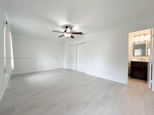 10359 SW 209th Ln, Cutler Bay, FL 33189