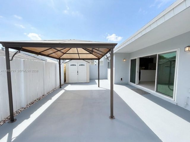 10359 SW 209th Ln, Cutler Bay, FL 33189