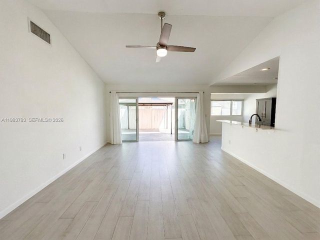 10359 SW 209th Ln, Cutler Bay, FL 33189