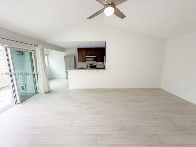 10359 SW 209th Ln, Cutler Bay, FL 33189