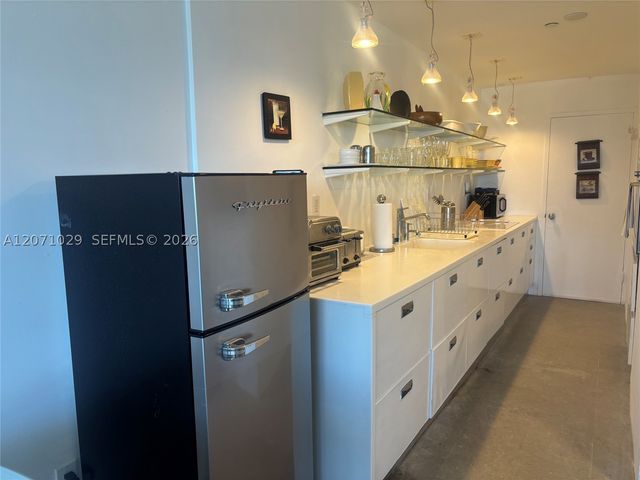 100 Lincoln Rd 1546, Miami Beach, FL 33139