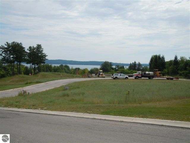 865 Wind Drift Drive, Traverse City, MI 49684