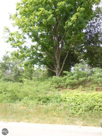 865 Wind Drift Drive, Traverse City, MI 49684