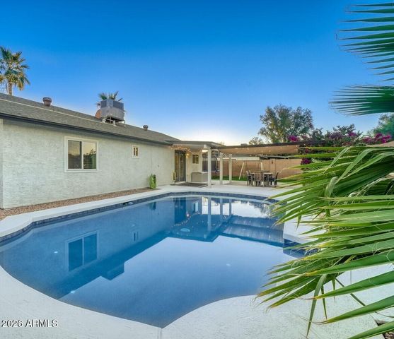 2130 W ERIE Street, Chandler, AZ 85224