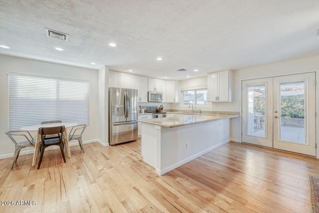 2130 W ERIE Street, Chandler, AZ 85224