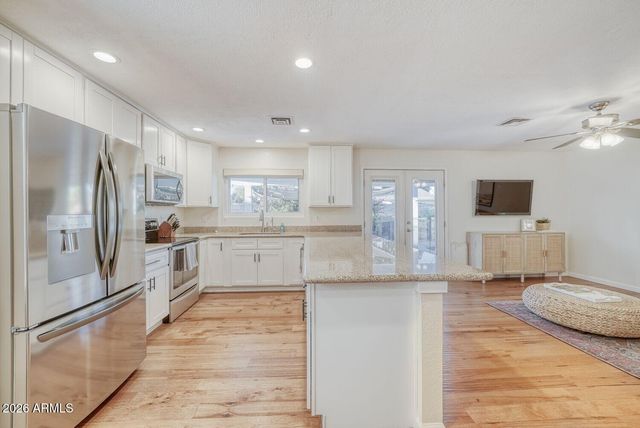 2130 W ERIE Street, Chandler, AZ 85224