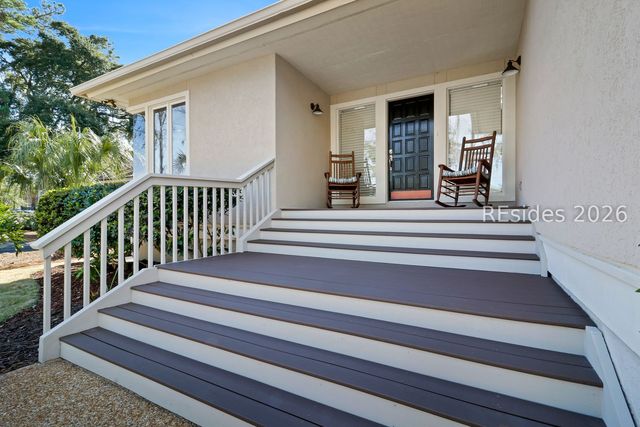 8 Brassie Ct, Hilton Head Island, SC 29928