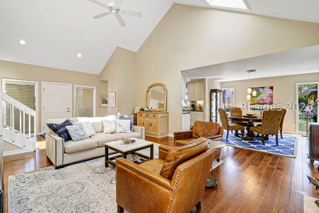 8 Brassie Ct, Hilton Head Island, SC 29928