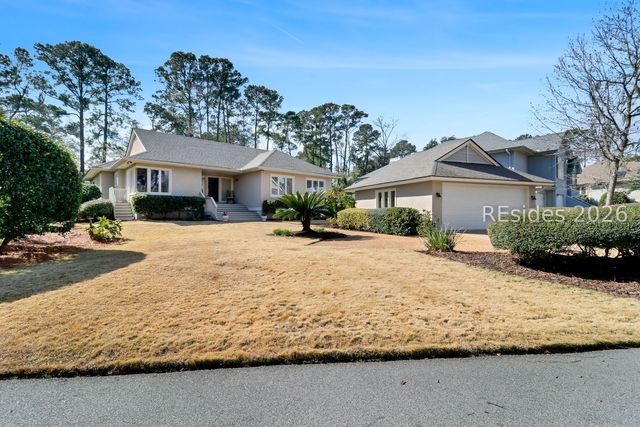 8 Brassie Ct, Hilton Head Island, SC 29928