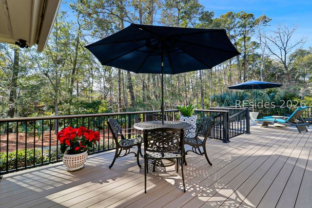 8 Brassie Ct, Hilton Head Island, SC 29928