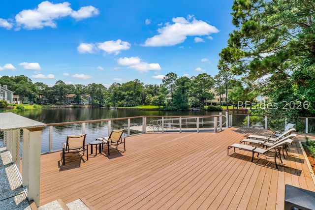 8 Brassie Ct, Hilton Head Island, SC 29928