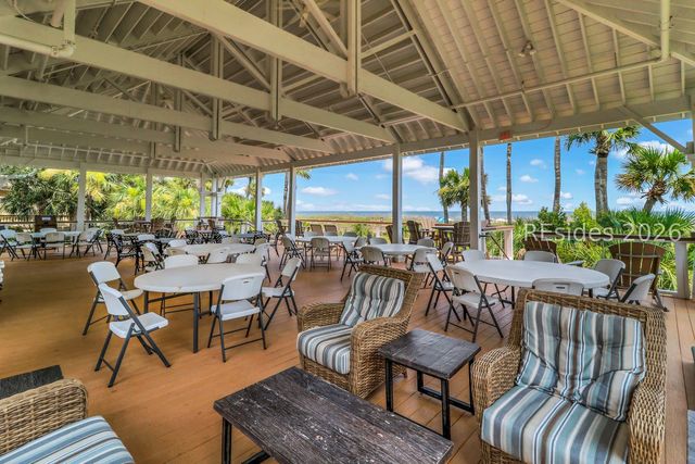 8 Brassie Ct, Hilton Head Island, SC 29928