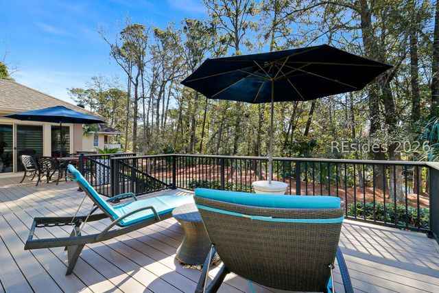 8 Brassie Ct, Hilton Head Island, SC 29928