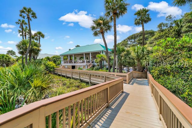 8 Brassie Ct, Hilton Head Island, SC 29928