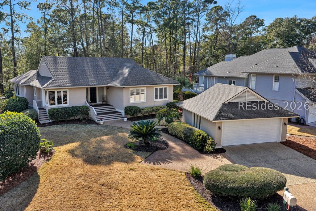 8 Brassie Ct, Hilton Head Island, SC 29928