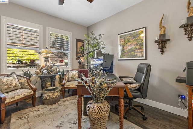 1311 Amalfi Ct, San Ramon, CA 94583