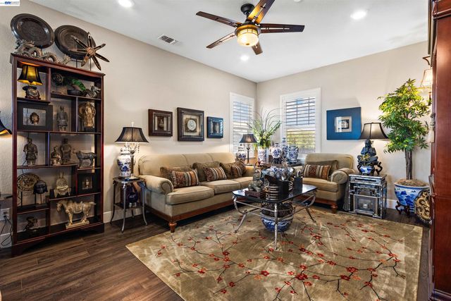 1311 Amalfi Ct, San Ramon, CA 94583