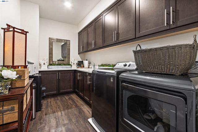 1311 Amalfi Ct, San Ramon, CA 94583