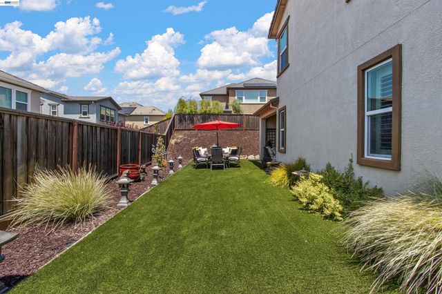 1311 Amalfi Ct, San Ramon, CA 94583