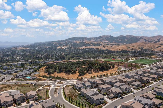 1311 Amalfi Ct, San Ramon, CA 94583