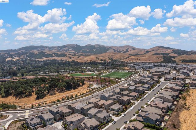 1311 Amalfi Ct, San Ramon, CA 94583