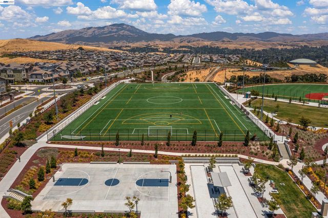 1311 Amalfi Ct, San Ramon, CA 94583