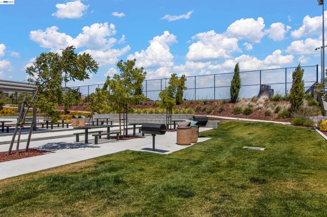 1311 Amalfi Ct, San Ramon, CA 94583