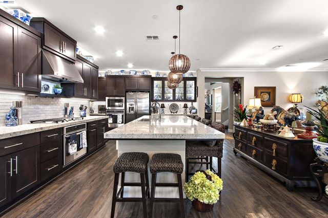 1311 Amalfi Ct, San Ramon, CA 94583