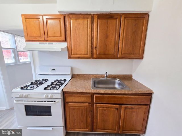 5832 AKRON ST, Philadelphia, PA 19149